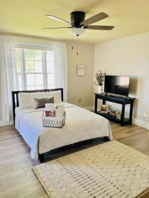 Little Hollywood Suite @ The Historic Kanab Inn